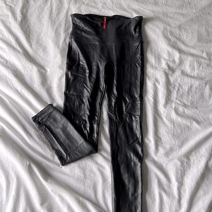 SPANX faux-leather leggings size Large